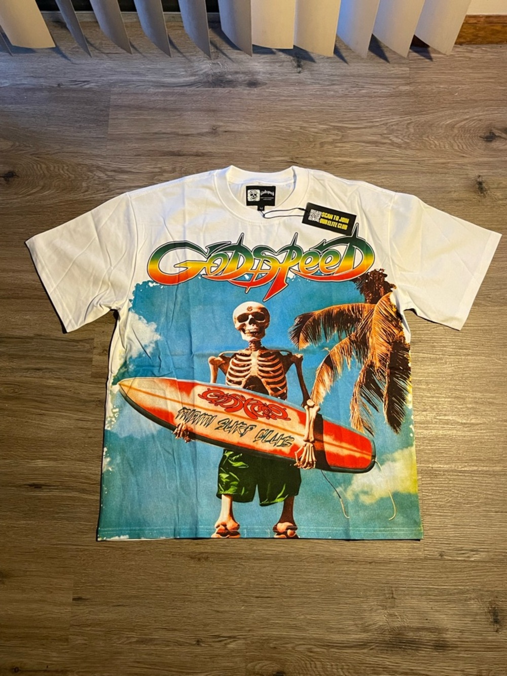 Godspeed Men's White Graphic Surf Short Sleeve Tee